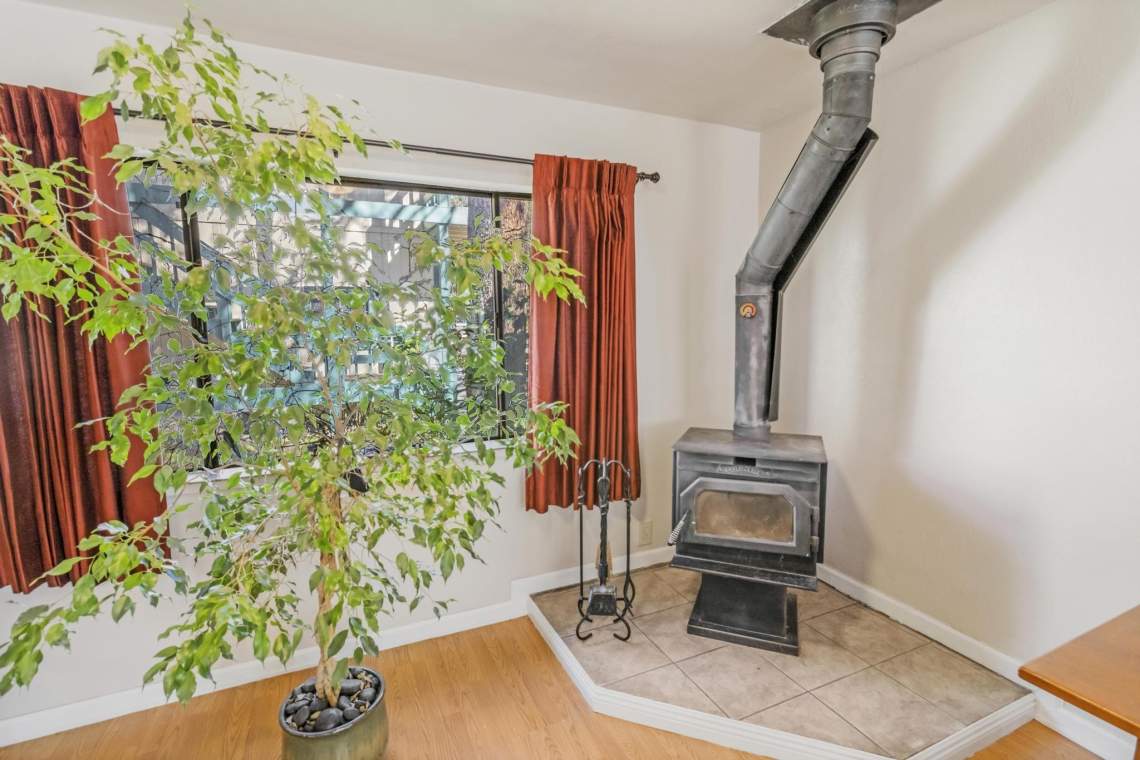 Fireplace | 10106 Lake Ave.
