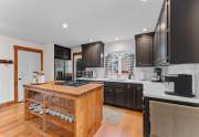 Bright and open kitchen | 10182 Worchester Cir.