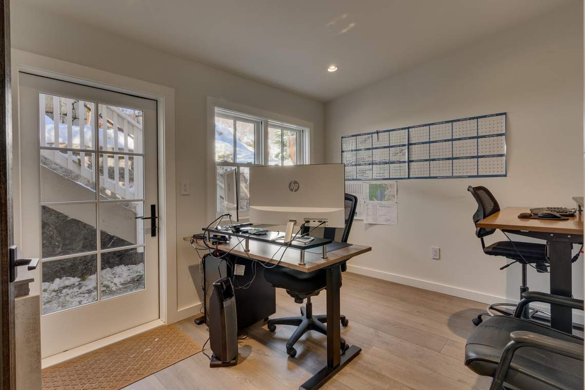 large private office | 10270 Donner Pass Rd.