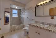 Unit 2 bathroom | 10278 High St.