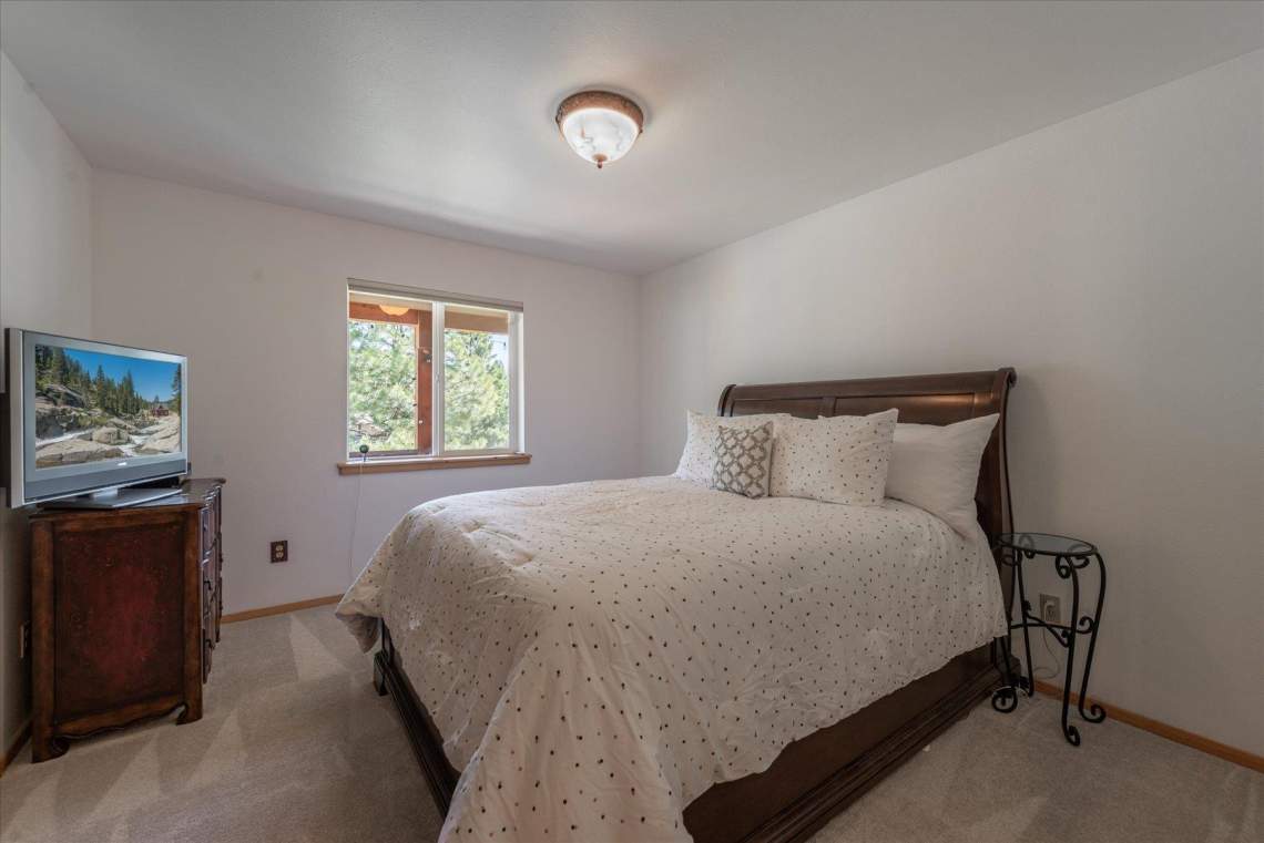 Bedroom | 10835 Palisades Dr.