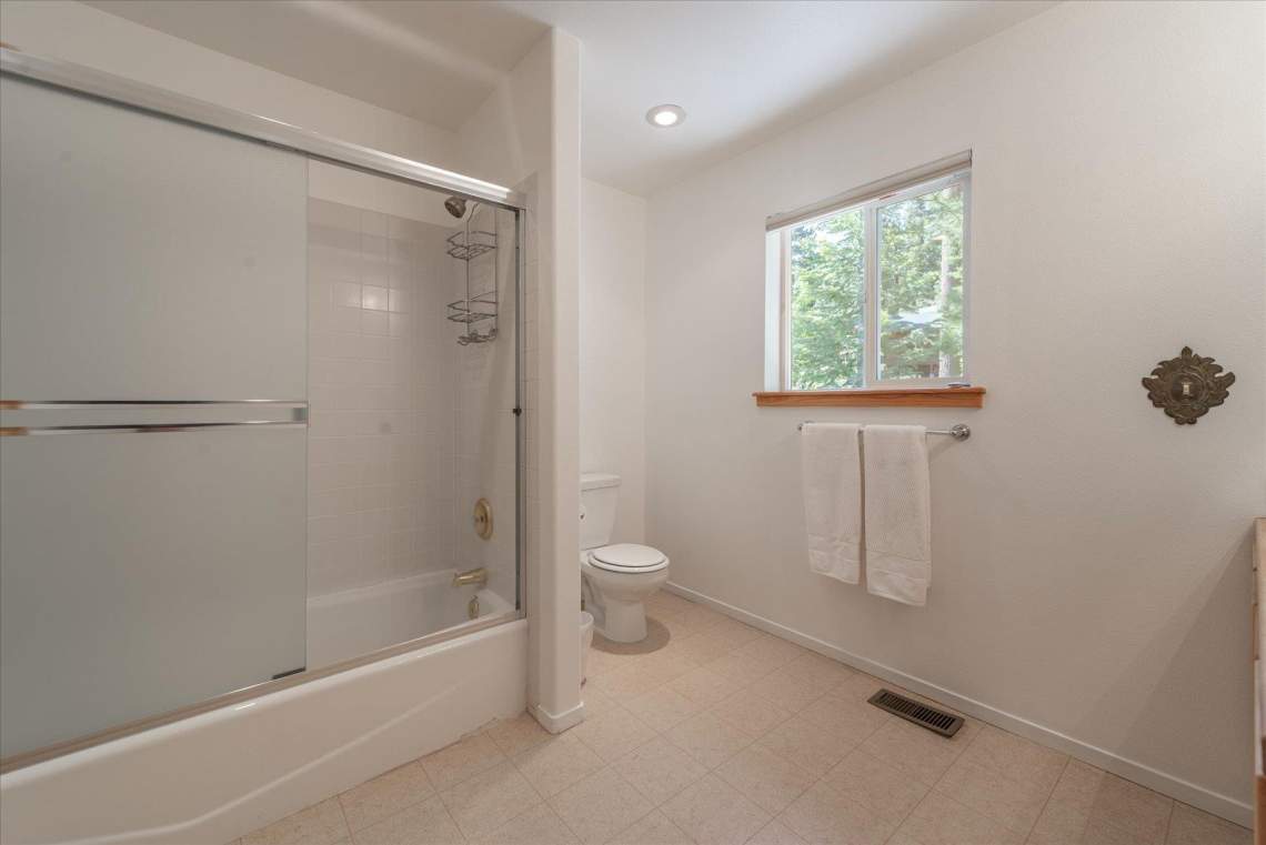 Bathroom | Truckee Home