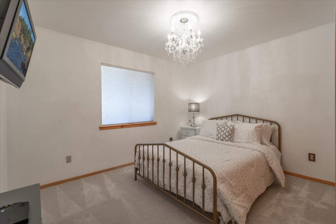 Bedroom | 10835 Palisades Dr.