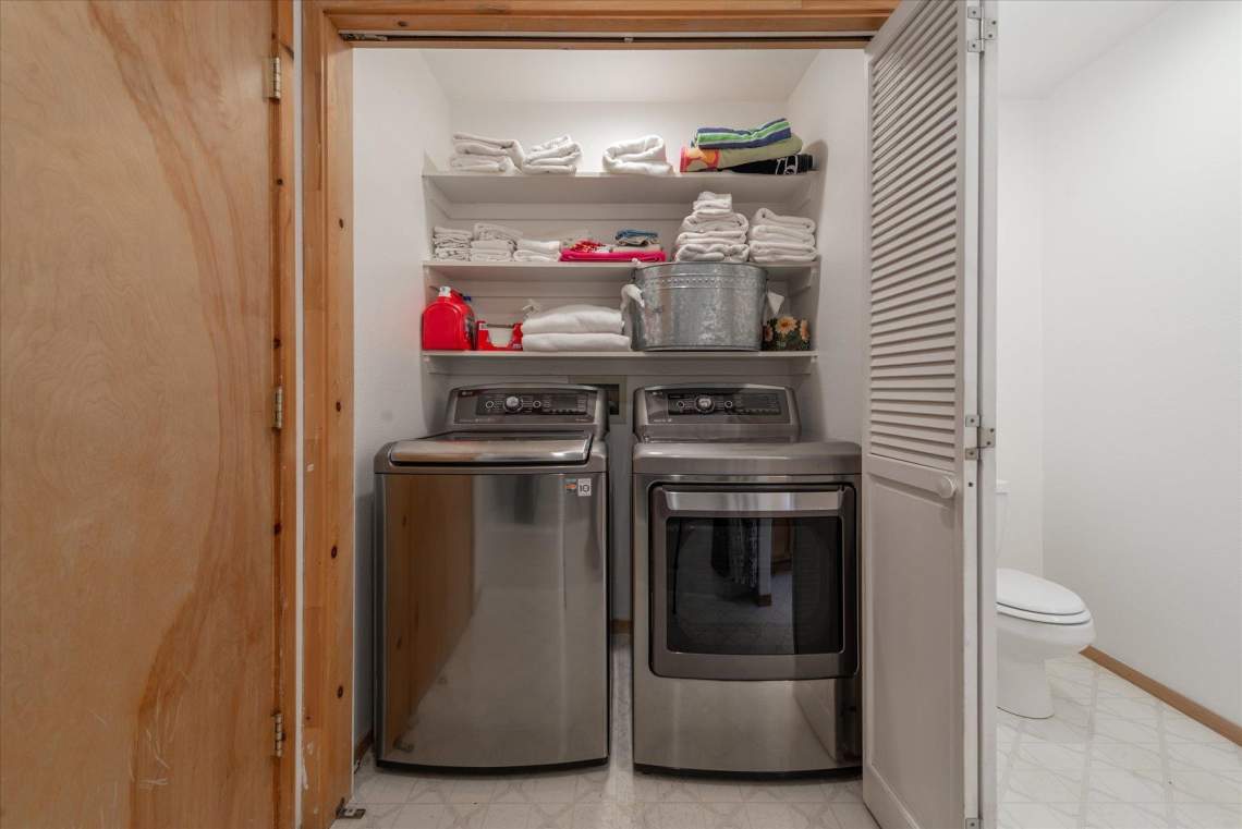Laundry | Sierra Meadows Home