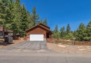 10835 Palisades Dr. | Beautiful Truckee Home