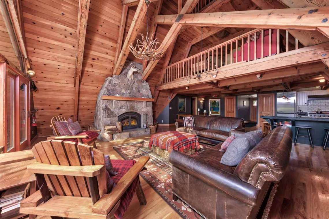 Donner Summit Real Estate | 1102 Island Way Soda Springs CA | Living Area