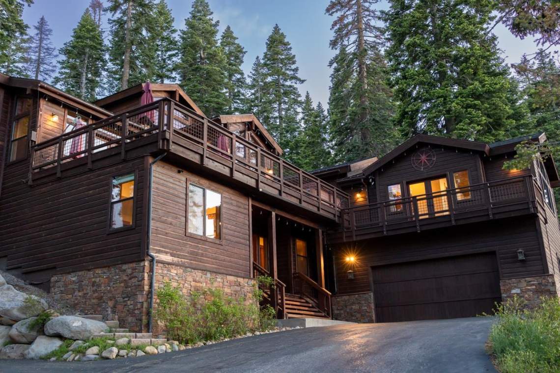 11298 Skislope Way | Tahoe Donner Luxury Home