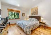 Guest bedroom | 11298 Skislope Way