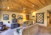 11375-northwoods-blvd-living-room