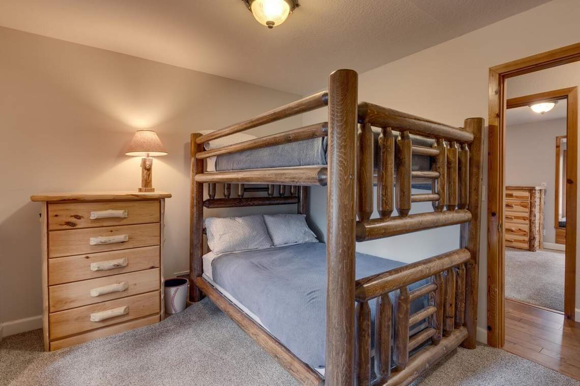 Guest Bedroom | Tahoe Real Estate