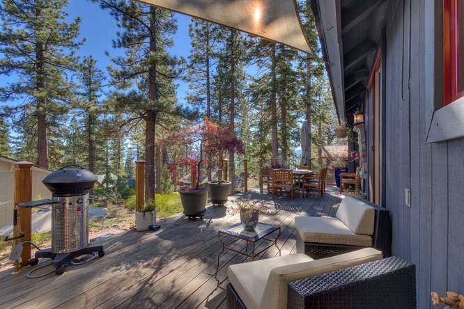Exquisite outdoor entertaining area | Real Estate Lake Tahoe