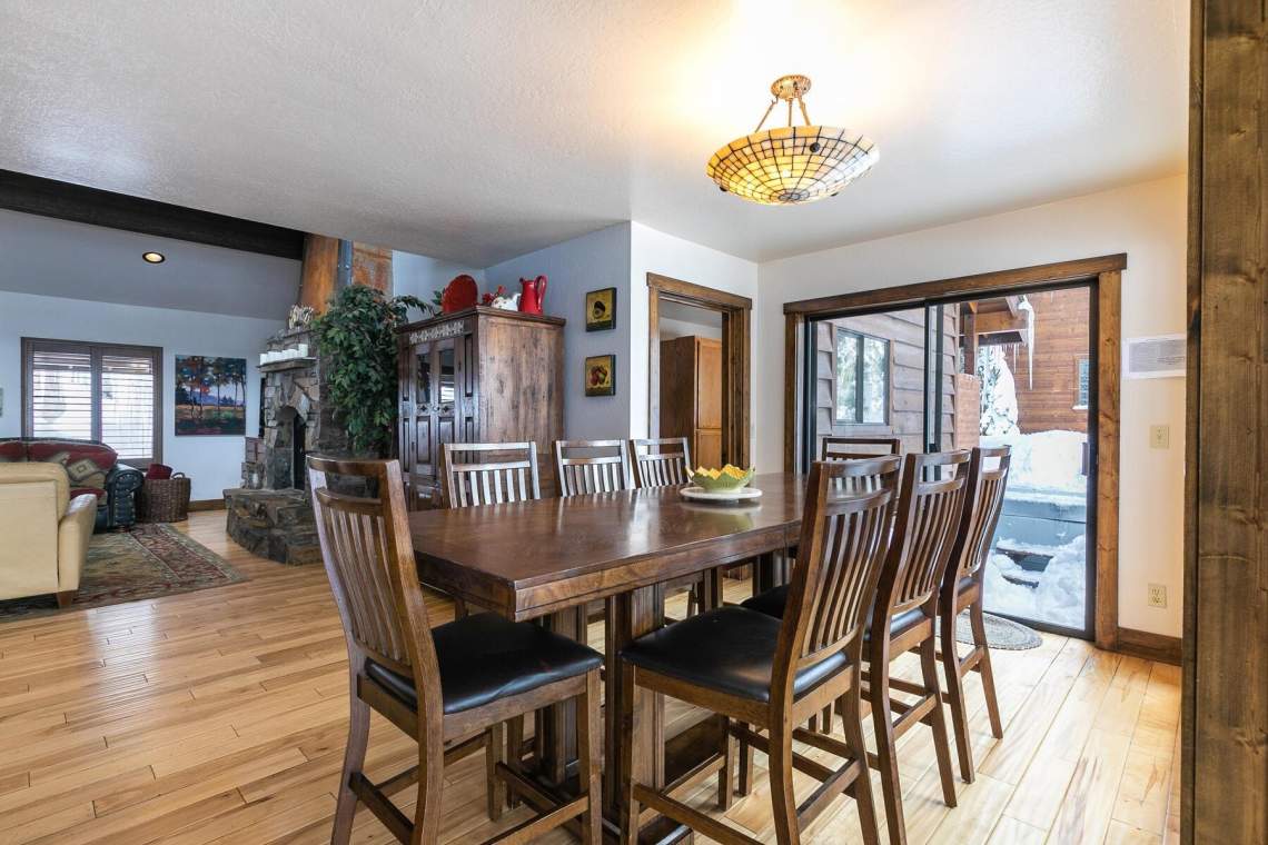 dining area | 11540 chalet rd.