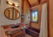 Lake Tahoe Ski Home | 1177 Snow Crest Rd Alpine Meadows | Bathroom