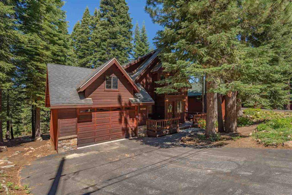 12136 Brookstone Dr. | Tahoe Donner Retreat