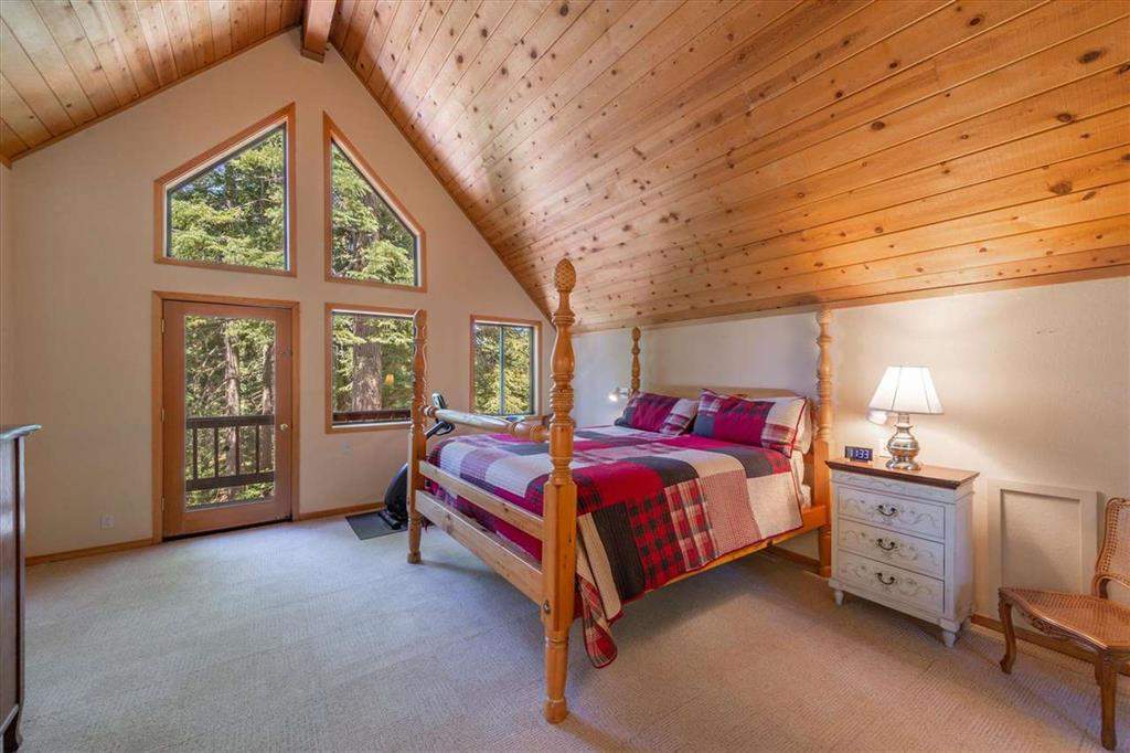 Primary bedroom | 12136 Brookstone Dr.