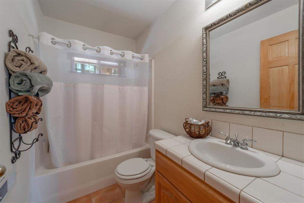 Bathroom | 12136 Brookstone Dr.