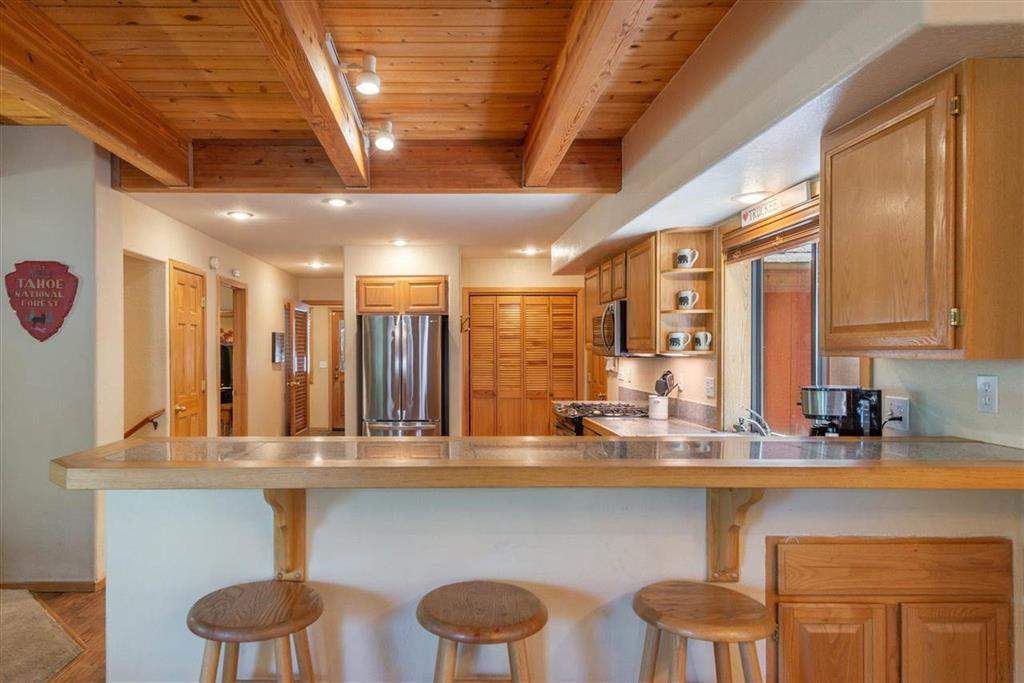 Eat-in kitchen | Tahoe Donner retreat