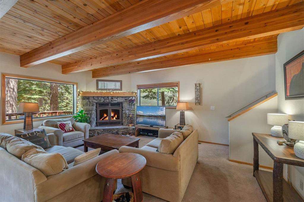 Beautiful living area | Tahoe Donner retreat
