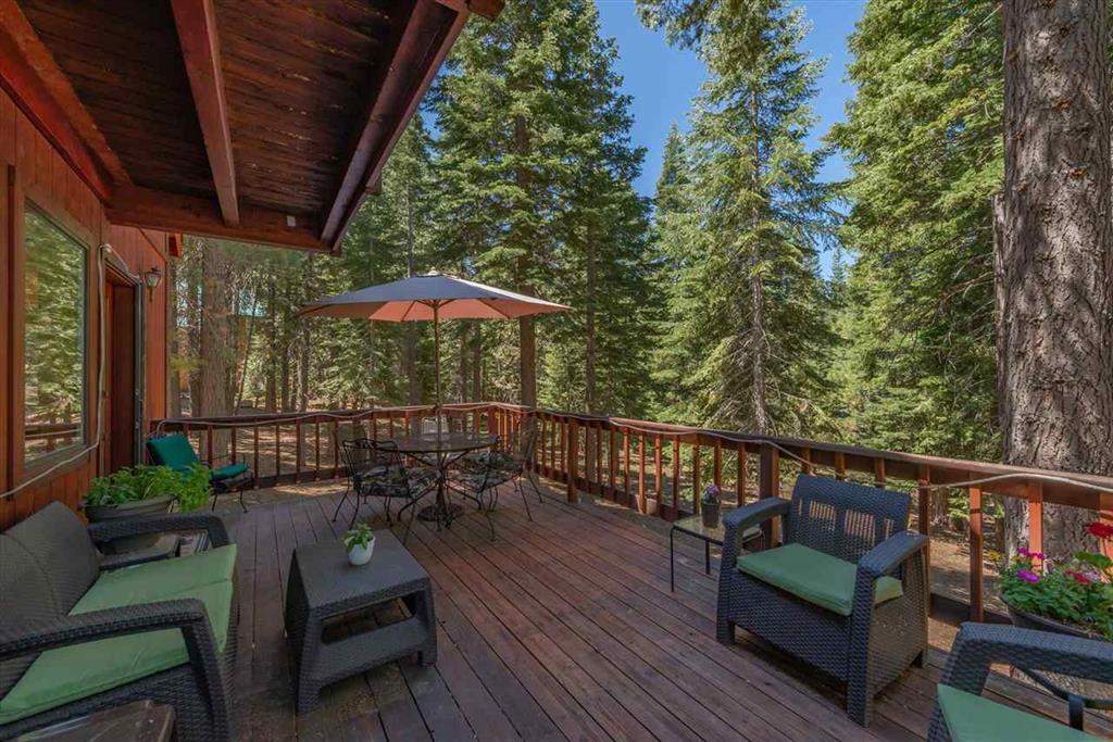 Spacious deck | Tahoe Donner retreat