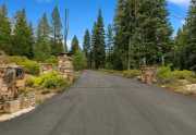 Driveway | Truckee Luxury Real estate