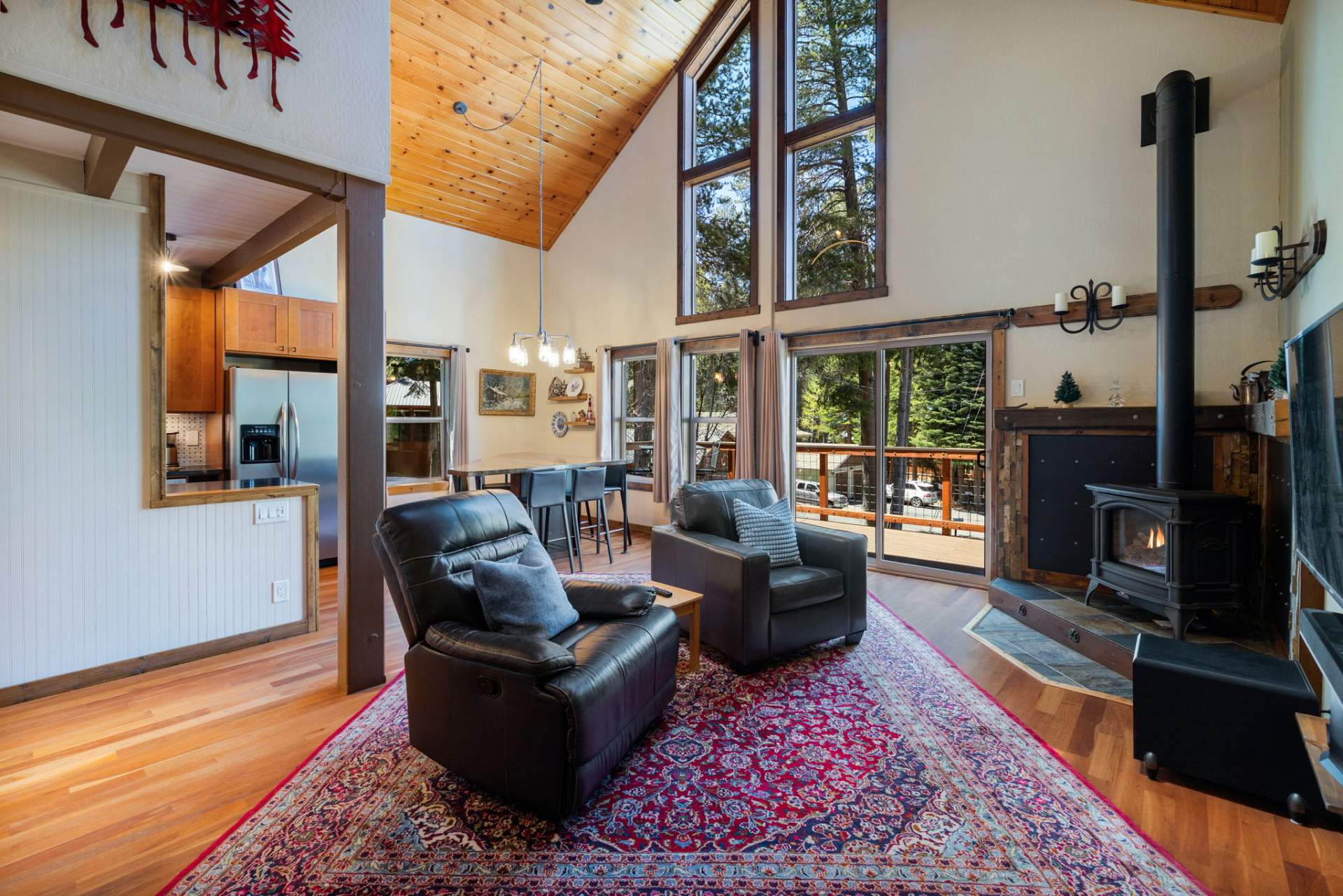 12-web-or-mls-12415-Daisey-Ct-13