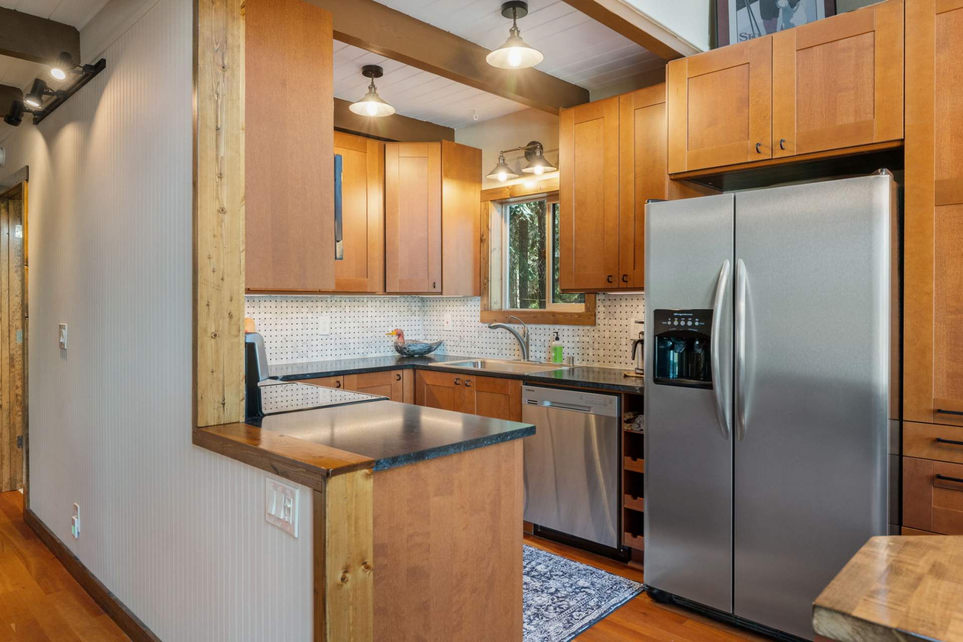 16-web-or-mls-12415-Daisey-Ct-17