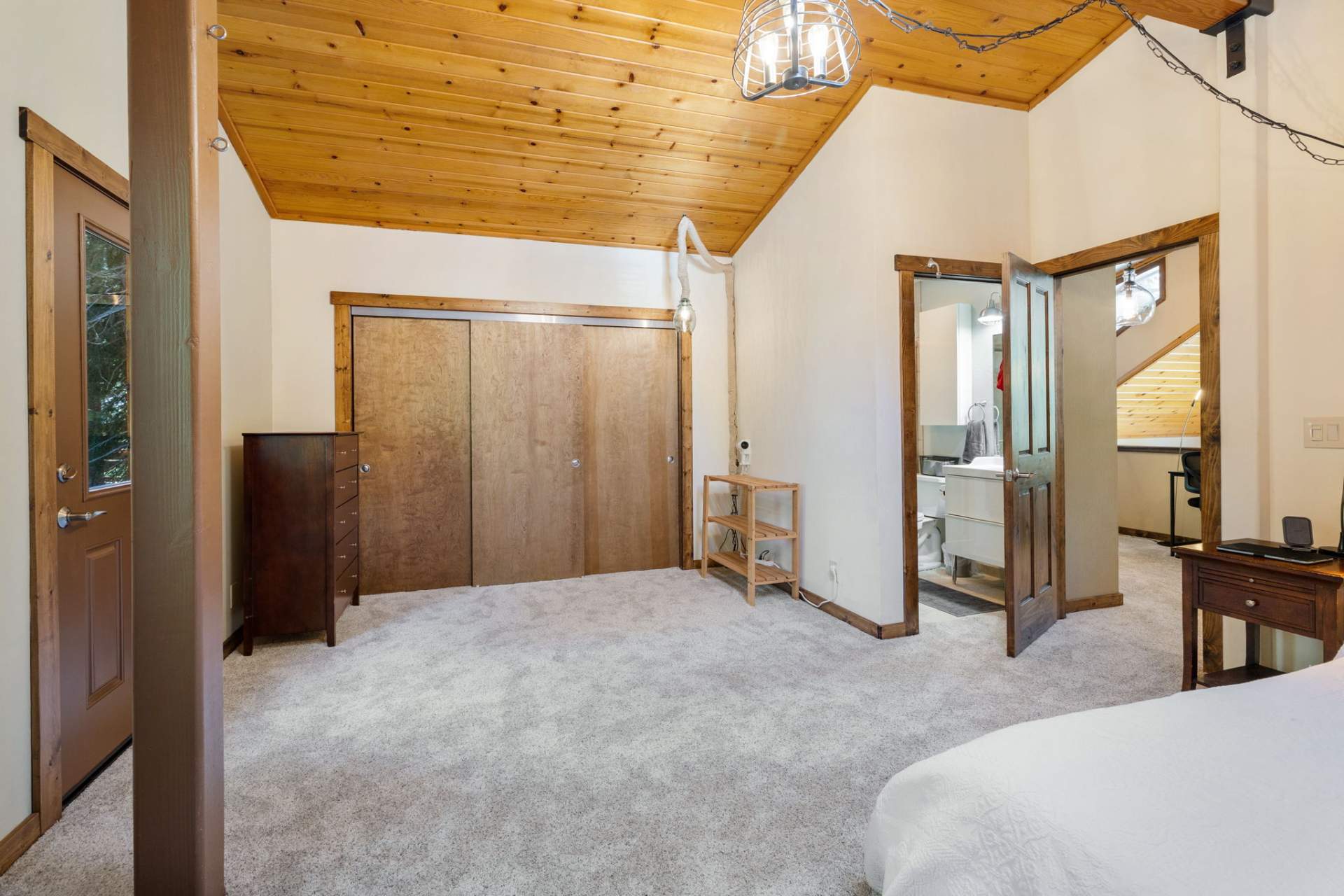 29-web-or-mls-12415-Daisey-Ct-30