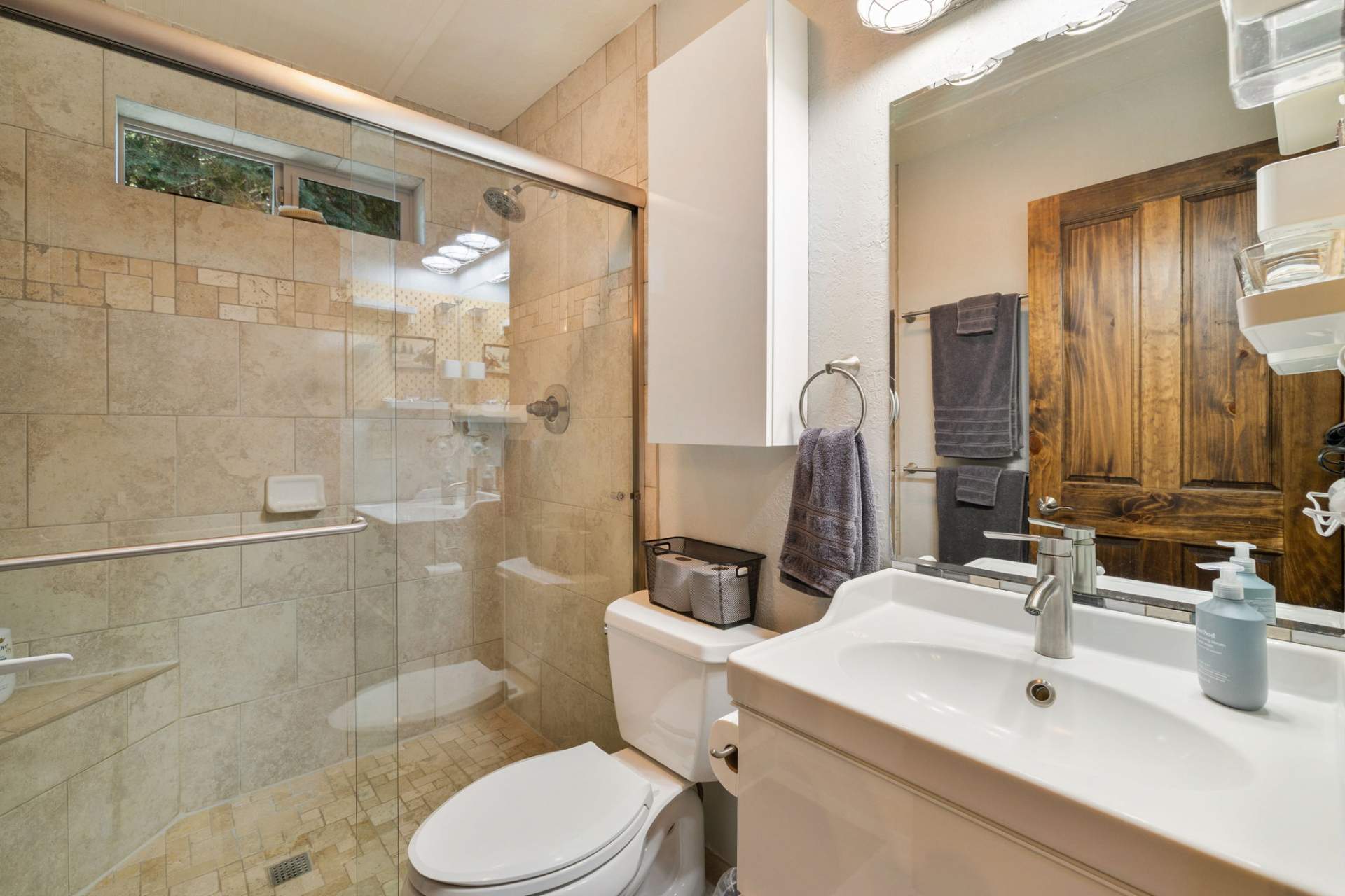 30-web-or-mls-12415-Daisey-Ct-31