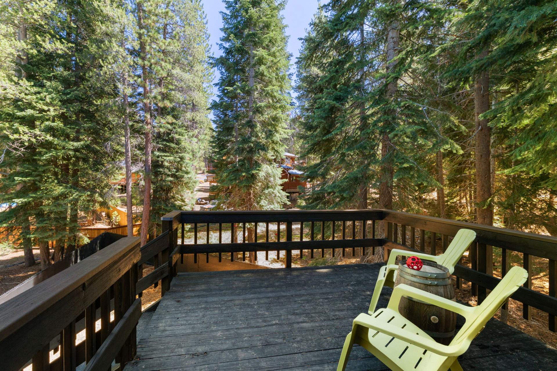 31-web-or-mls-12415-Daisey-Ct-32