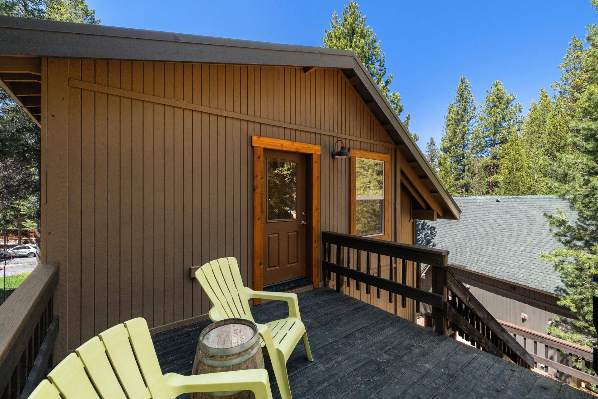 33-web-or-mls-12415-Daisey-Ct-33