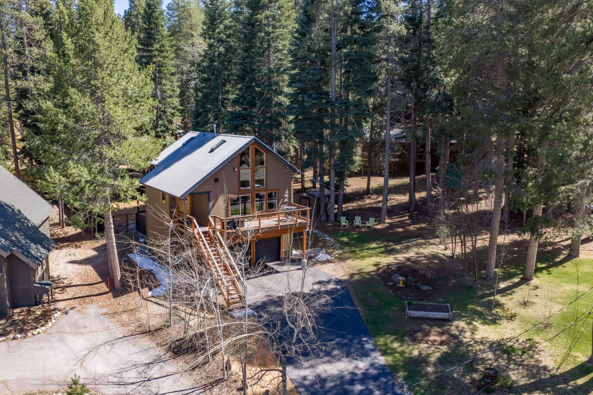 40-web-or-mls-12415-Daisey-Ct-Drone-3