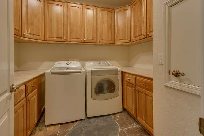Truckee Real Estate | 12731 Brookstone Dr Truckee CA