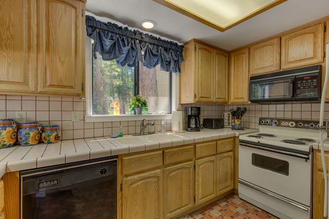 Kitchen 1292 Kings Way | Tahoe Vista home for sale