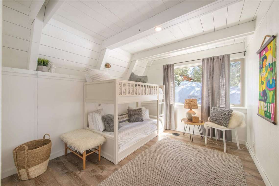 Lake Tahoe Real Estate | 135 Lakewood Lane | Bedroom