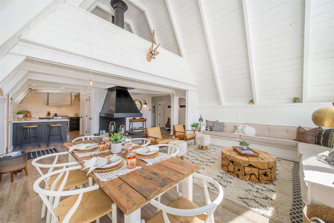Tahoe City Real Estate | 135 Lakewood Lane | Dining Area