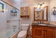 Guest Bathroom | 13959 Skiview Loop