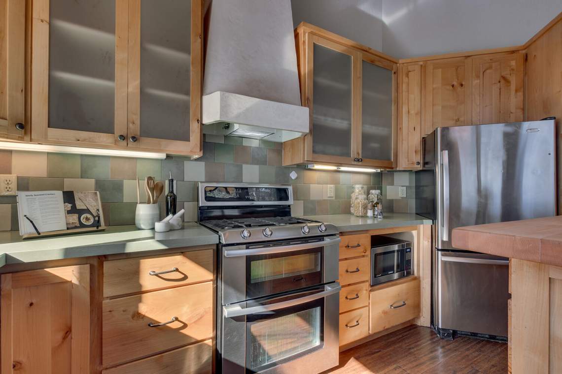 Beautiful sunny kitchen | Tahoe Donner home for sale