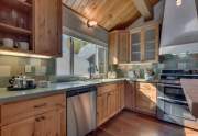 16479 Northwoods Blvd. | Beautiful kitchen