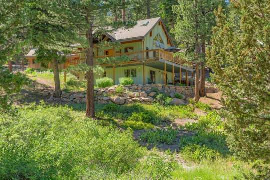 19901 La Mirada Road Truckee