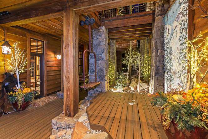 Gorgeous Outdoor Sitting Area in between House and Saloon | Truckee Real Estate