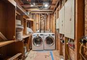 Laundry Room | 3015 West Lake Blvd.