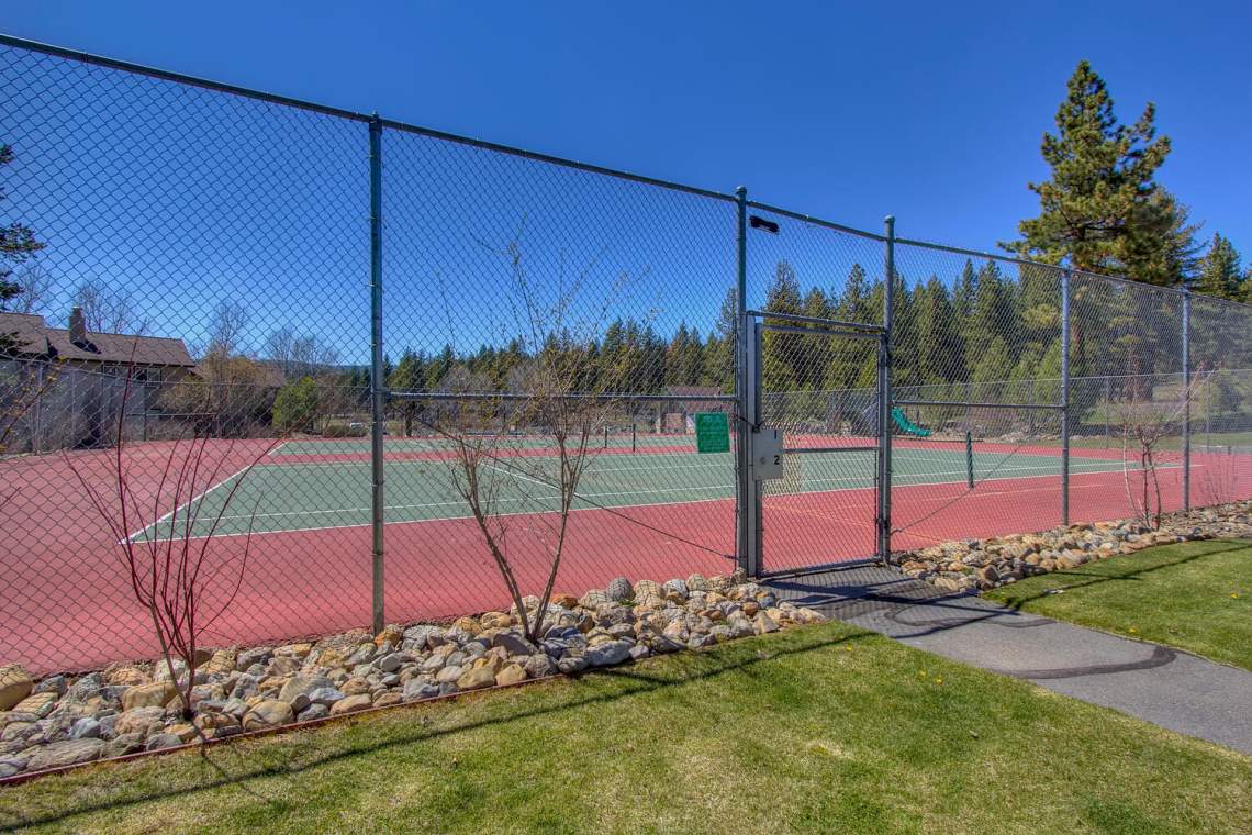 3101 Lake Forest Rd. #133 | Lake Forest Glen Tennis