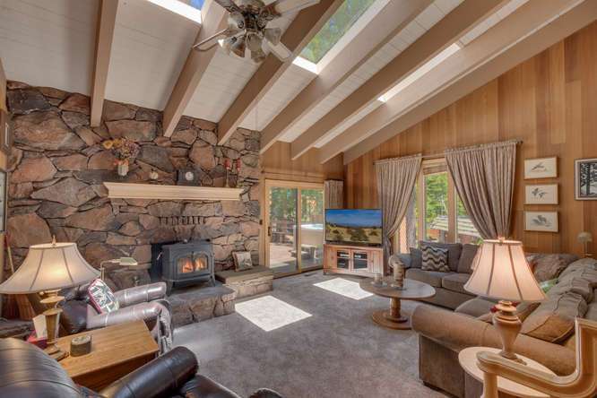 Home For Sale Lake Tahoe | 3119 Polaris Rd Tahoe City CA