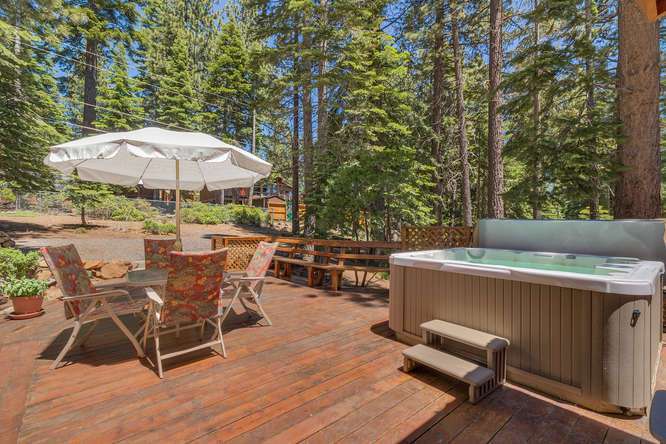 3119 Polaris Rd Tahoe City CA-small-010-15-Back Patio-666x444-72dpi