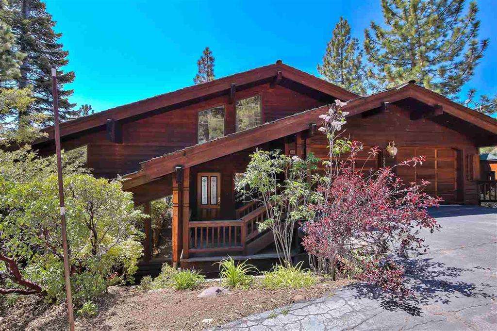 Stunning Dollar Point Lake Tahoe Home | 3324 Dardanelles Ave | Front View