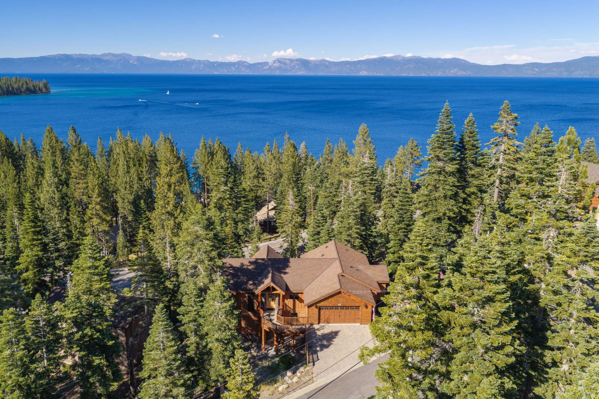 1_67-web-or-mls-385-Lakeview-70