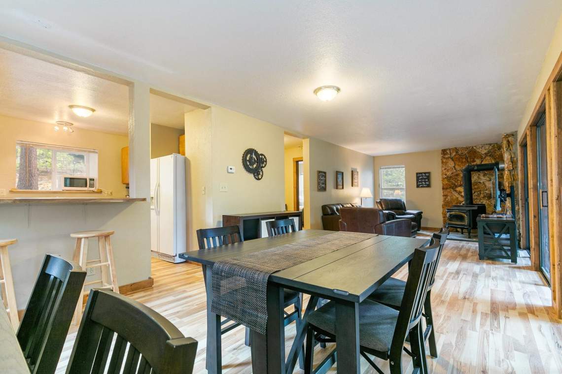 Dining Area | Alpine Peaks Home