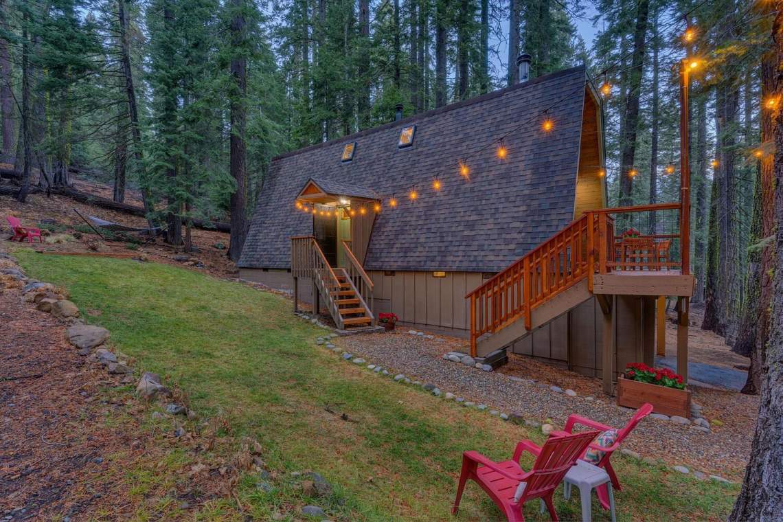 Outdoor Space | Homewood Cabin