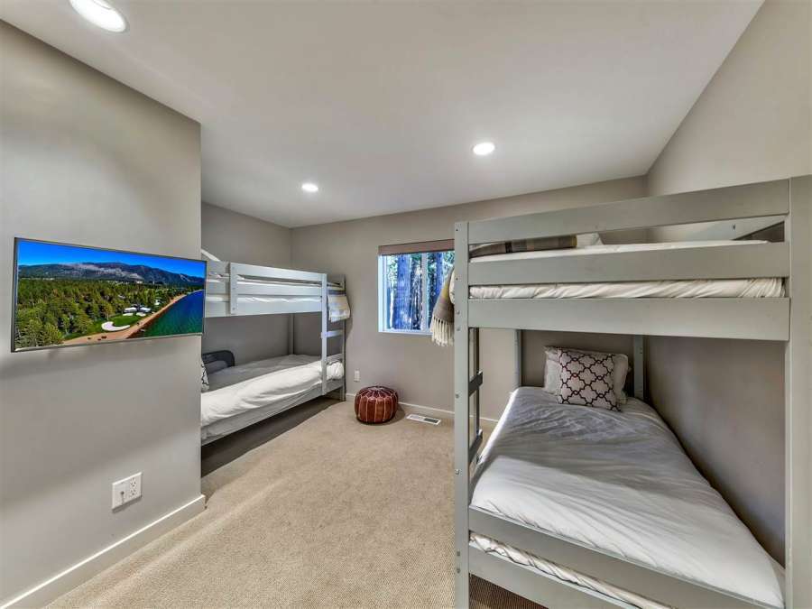 Lake Tahoe Ski Cabin Bunk Room