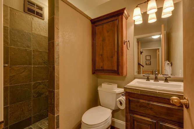 Tahoe Condo | 6018 Mill Camp Truckee CA | Bathroom